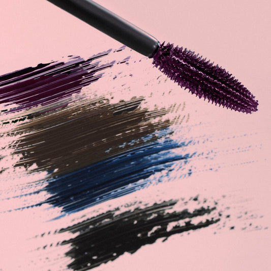 Comment appliquer le mascara prune pour un regard intense